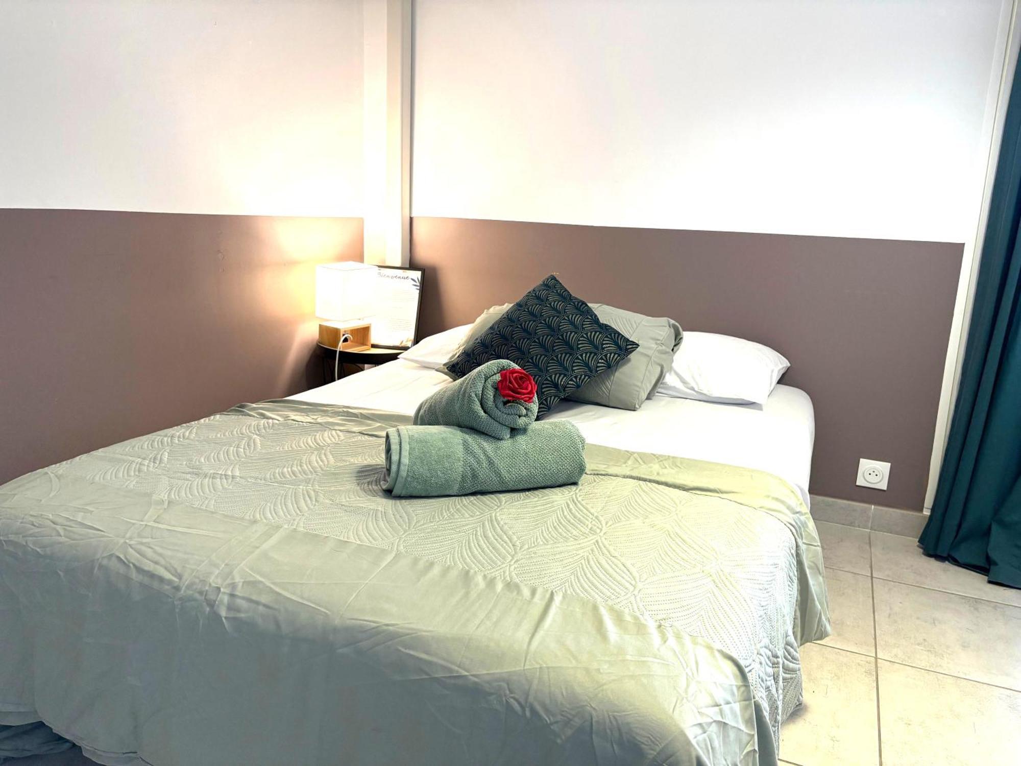 L'Amazone Studio Plein Centre Plages A 2Min Clim Wifi Sur Le Port - Top Prosconciergerie- La Grande-Motte Buitenkant foto